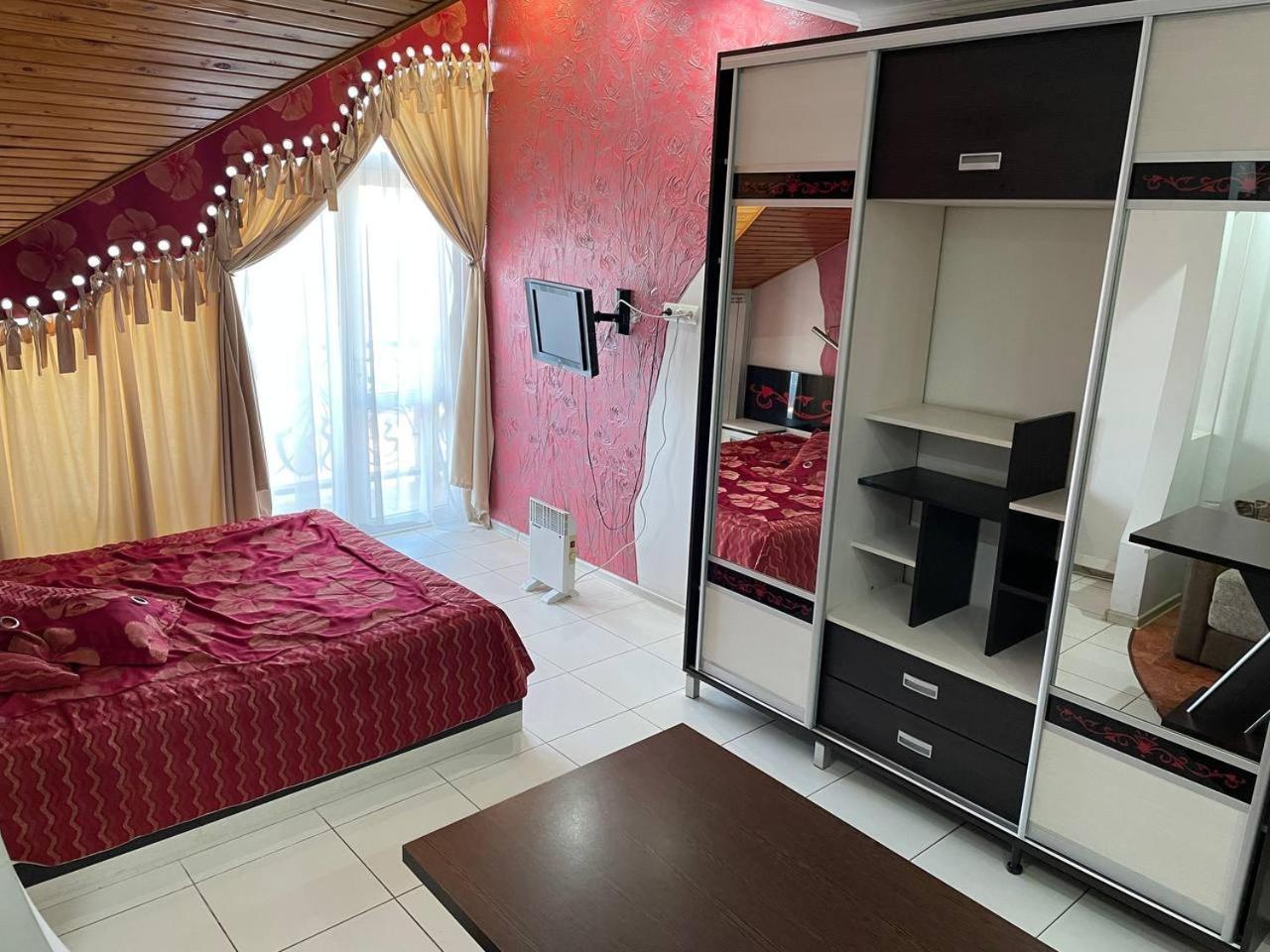 Racu Hotel Comrat Kültér fotó