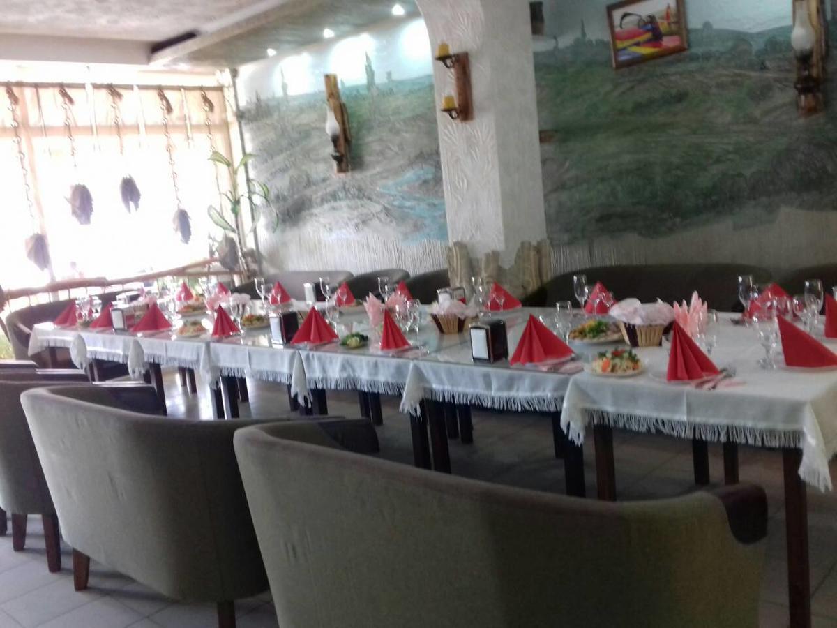 Racu Hotel Comrat Kültér fotó