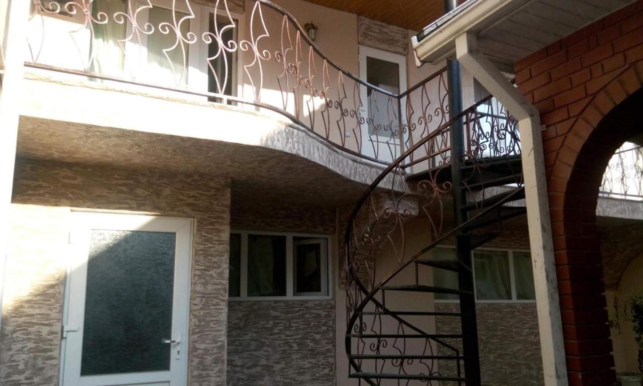 Racu Hotel Comrat Kültér fotó